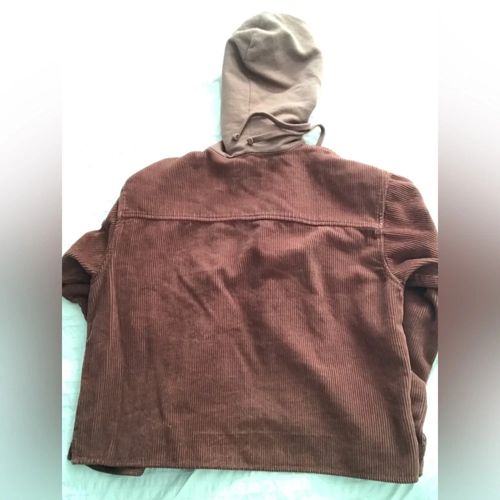 Cropped Corduroy Shirt Jacket - Picture 4 of 8